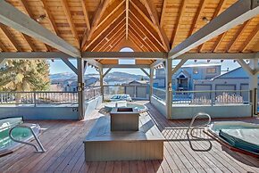 Lake Forest  201f 2 Bedroom Condo by RedAwning