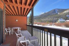 Mountainside  162h 2 Bedroom Condo by RedAwning