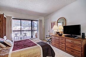 Mountainside  162h 2 Bedroom Condo by RedAwning