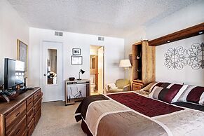 Mountainside  162h 2 Bedroom Condo by RedAwning