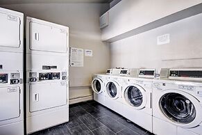 Mountainside  162h 2 Bedroom Condo by RedAwning