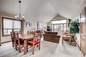 Pitkin Townhome - 704 3 Bedroom Townhouse by RedAwning