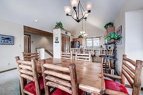 Pitkin Townhome - 704 3 Bedroom Townhouse by RedAwning