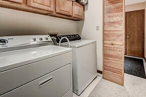 Pitkin Townhome - 704 3 Bedroom Townhouse by RedAwning