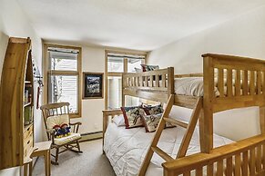 River Glen  106c 2 Bedroom Condo by RedAwning