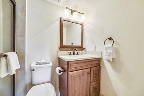 Mountainside  155a 2 Bedroom Condo by RedAwning