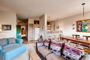 Tarn Landing  C-5 1 Bedroom Condo by RedAwning