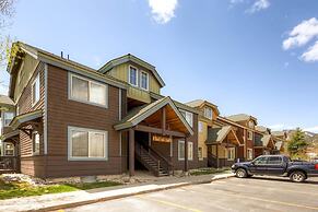 Tarn Landing  C-5 1 Bedroom Condo by RedAwning