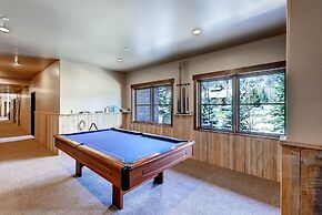 Boulevard Bend  P2 3 Bedroom Condo by RedAwning