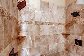 Boulevard Bend  P2 3 Bedroom Condo by RedAwning