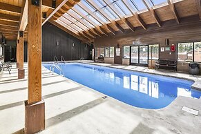 Mountainside  325a 3 Bedroom Condo by RedAwning