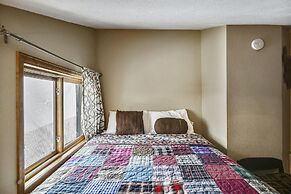 Mountainside  325a 3 Bedroom Condo by RedAwning