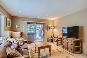 Gold Dust  660a 3 Bedroom Townhouse by RedAwning