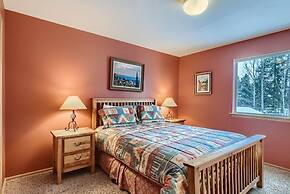 Gold Dust  660a 3 Bedroom Townhouse by RedAwning