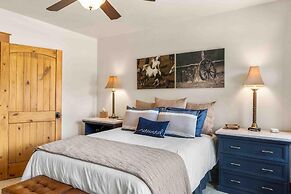 Mount Victoria Lodge #d 3 Bedroom Condo by RedAwning