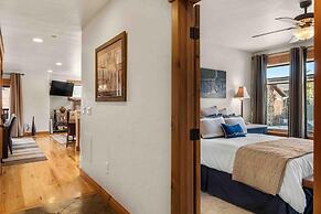 Mount Victoria Lodge #d 3 Bedroom Condo by RedAwning