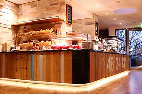 LAGO hotel & restaurant am see