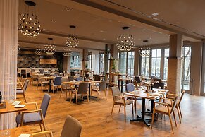 LAGO hotel & restaurant am see