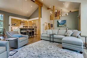 Frisco Cedar  225 4 Bedroom Home by RedAwning