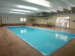 Ten Mile Island 119c 2 Bedroom Condo by RedAwning