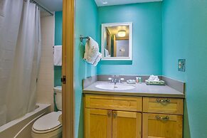 Ten Mile Island 119c 2 Bedroom Condo by RedAwning