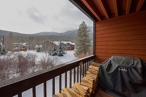 Mountainside  229e 1 Bedroom Condo by RedAwning