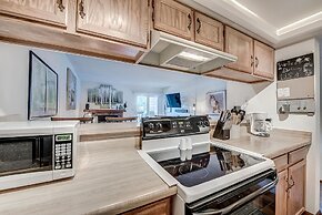 Mountainside  229e 1 Bedroom Condo by RedAwning