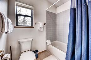 Mountainside House 673 4 Bedroom Home by RedAwning