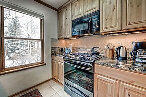 Mountainside House 673 4 Bedroom Home by RedAwning