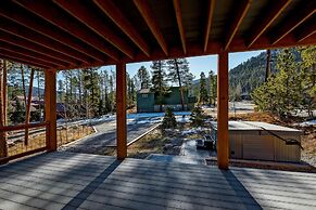 Frisco Street House 100 4 Bedroom Home by RedAwning