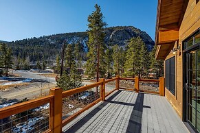 Frisco Street House 100 4 Bedroom Home by RedAwning