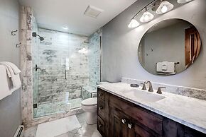 Frisco Street House 100 4 Bedroom Home by RedAwning