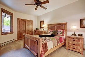 Timberline Cove  203 2 Bedroom Condo by RedAwning