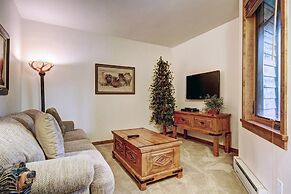 Timberline Cove  203 2 Bedroom Condo by RedAwning