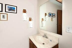 Lagoon  762b 3 Bedroom Townhouse by RedAwning