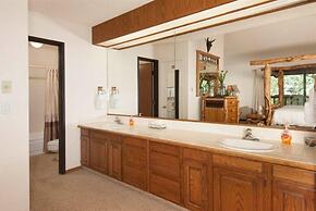 Lagoon  762b 3 Bedroom Townhouse by RedAwning