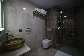 Grand Serenay Hotel
