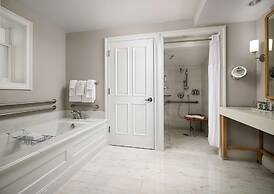 Beach Village at The Del, LXR Hotels & Resorts