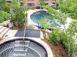 Aspenwood L17 - 2 Bedrooms Condo