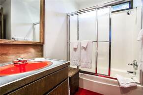 Black Bear Lodge - 5 Bedrooms Home