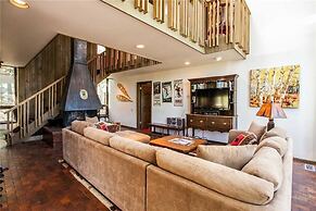 Black Bear Lodge - 5 Bedrooms Home