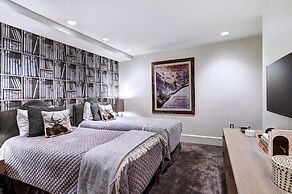 Luxurious Chalet w/ Private Elevator by RedAwning - Save 20% on 7+ Nig