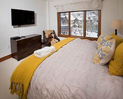 Lavish 3br 3.5ba Bachelor Gulch  Steps To Lifts 3 Bedroom Condo by Red