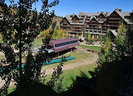 Lavish 3br 3.5ba Bachelor Gulch  Steps To Lifts 3 Bedroom Condo by Red