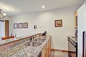 Bright 2br 2ba - Steps To Vibrant Main Street + Ski-to-town 2 Bedroom 