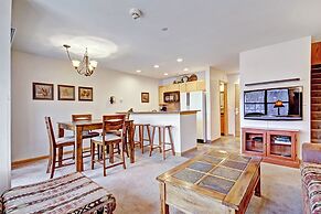 Bright 2br 2ba - Steps To Vibrant Main Street + Ski-to-town 2 Bedroom 