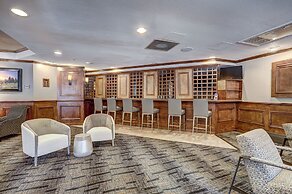 Bright 2br 2ba - Steps To Vibrant Main Street + Ski-to-town 2 Bedroom 