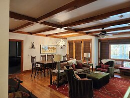 Scenic On-mountain 2br/2.5ba Bachelor Gulch Ski In/ski Out 2 Bedroom C