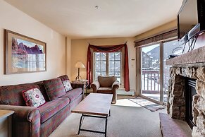 Village , Walk To Slopes, Heated Pool Access 1 Bedroom Condo by RedAwn