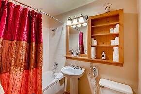 Village , Walk To Slopes, Heated Pool Access 1 Bedroom Condo by RedAwn